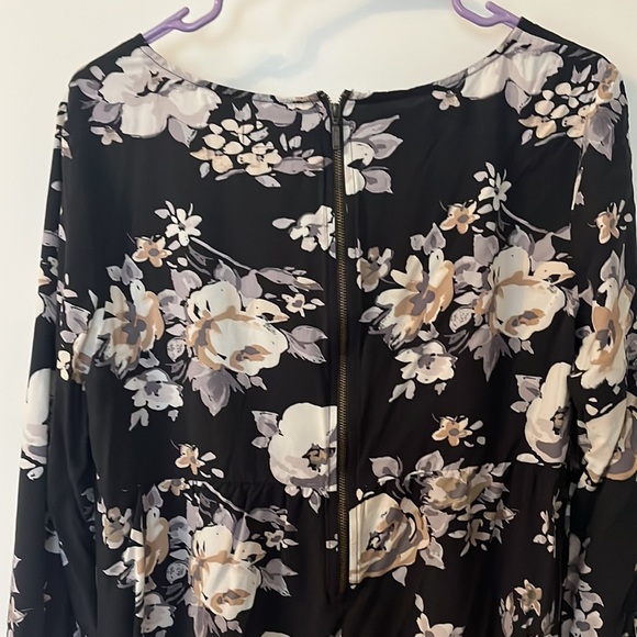 Floral Old Navy dress - Picture 3 of 4